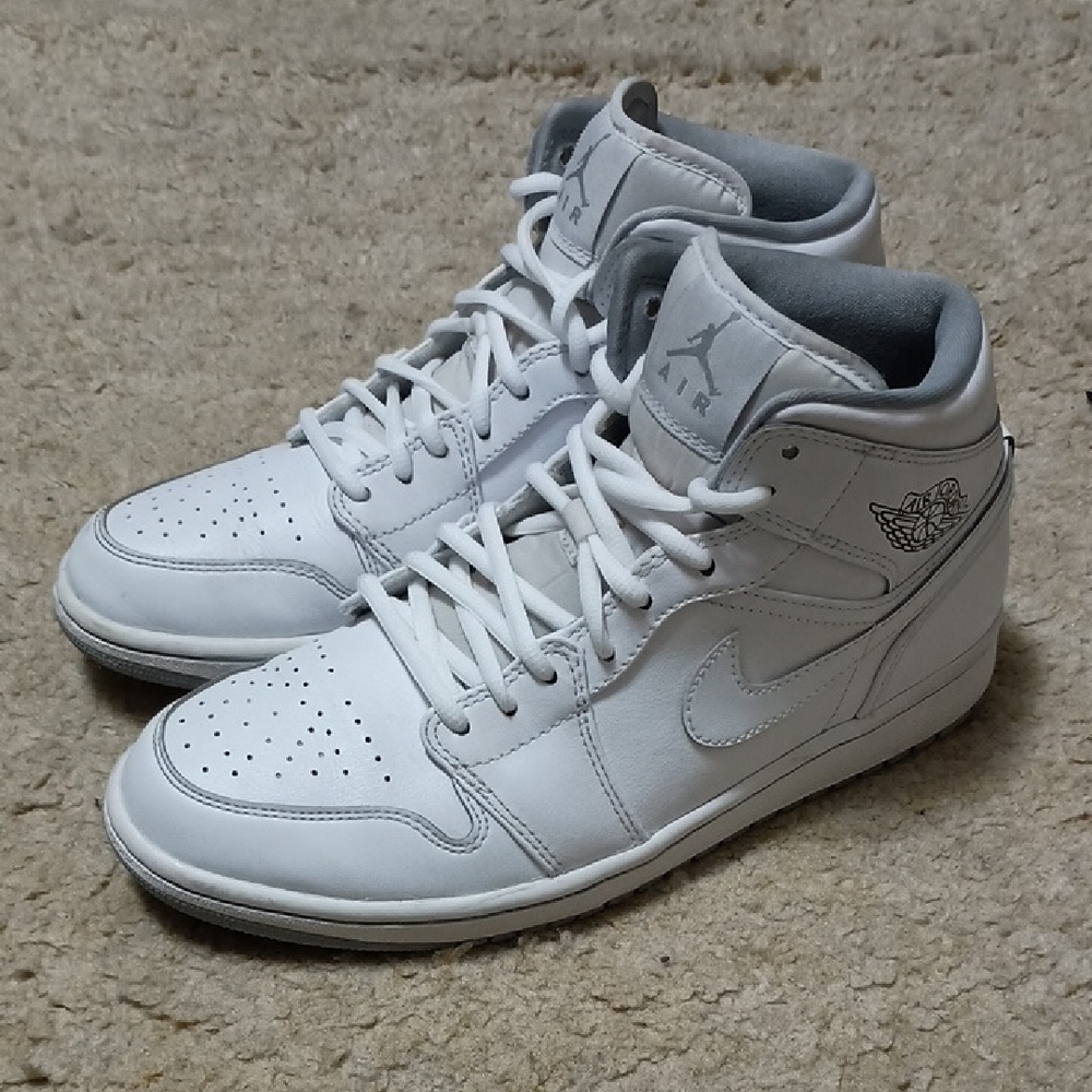 Jordan 1 Mid White Wolf Grey 2016 Nike